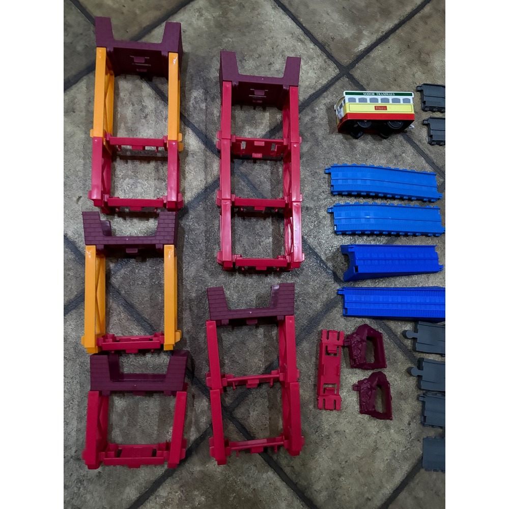 Thomas Train Track Mattel LOT 86 Pieces 16' plus Flora engine 09' train car - Picture 13 of 14